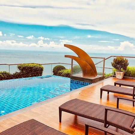The Peak Towers Pattaya 아파트 외부 사진