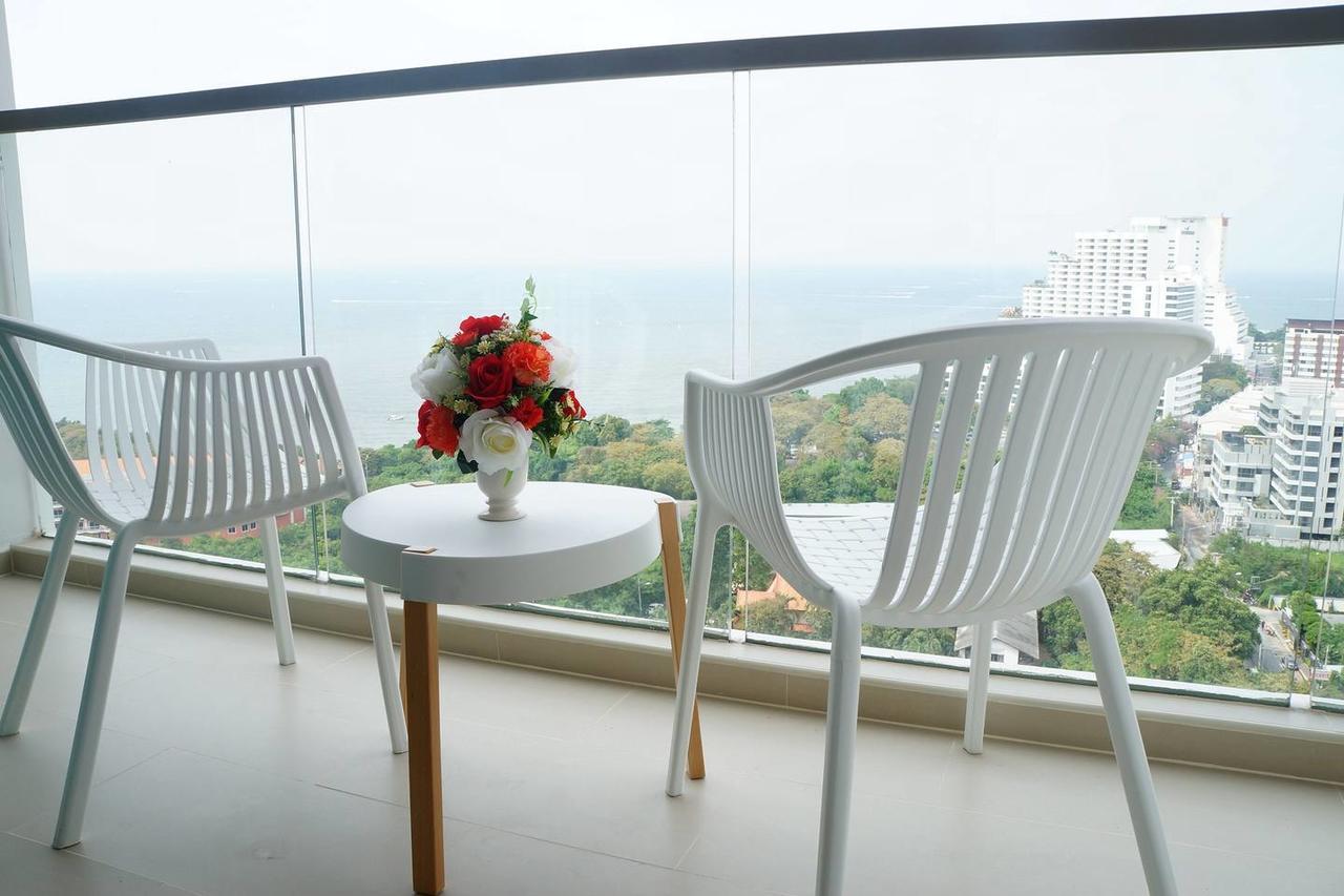 The Peak Towers Pattaya 아파트 외부 사진