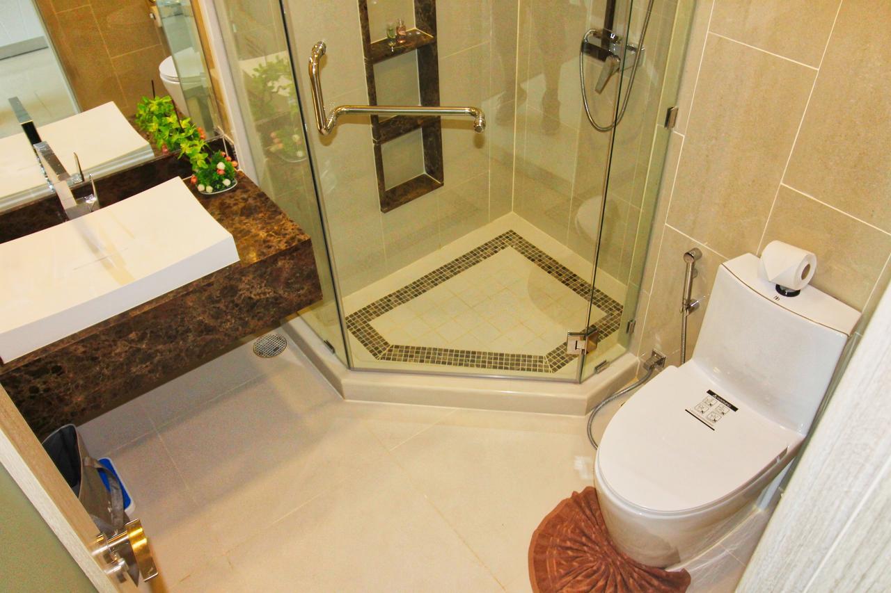 The Peak Towers Pattaya 아파트 외부 사진