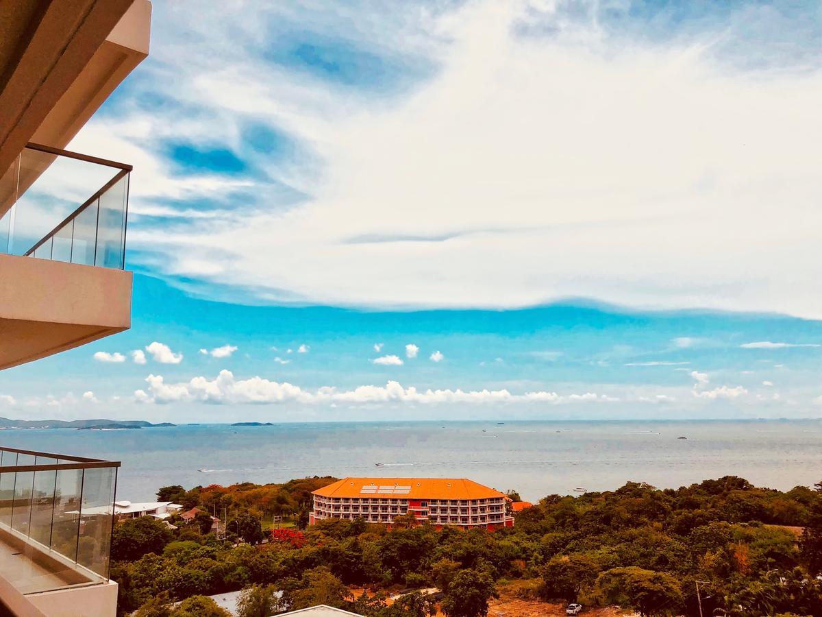 The Peak Towers Pattaya 아파트 외부 사진