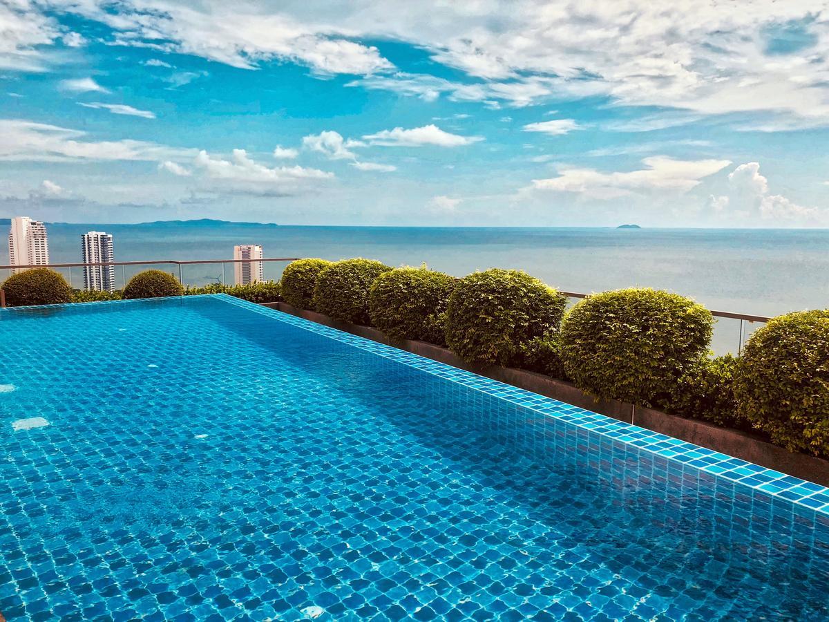 The Peak Towers Pattaya 아파트 외부 사진