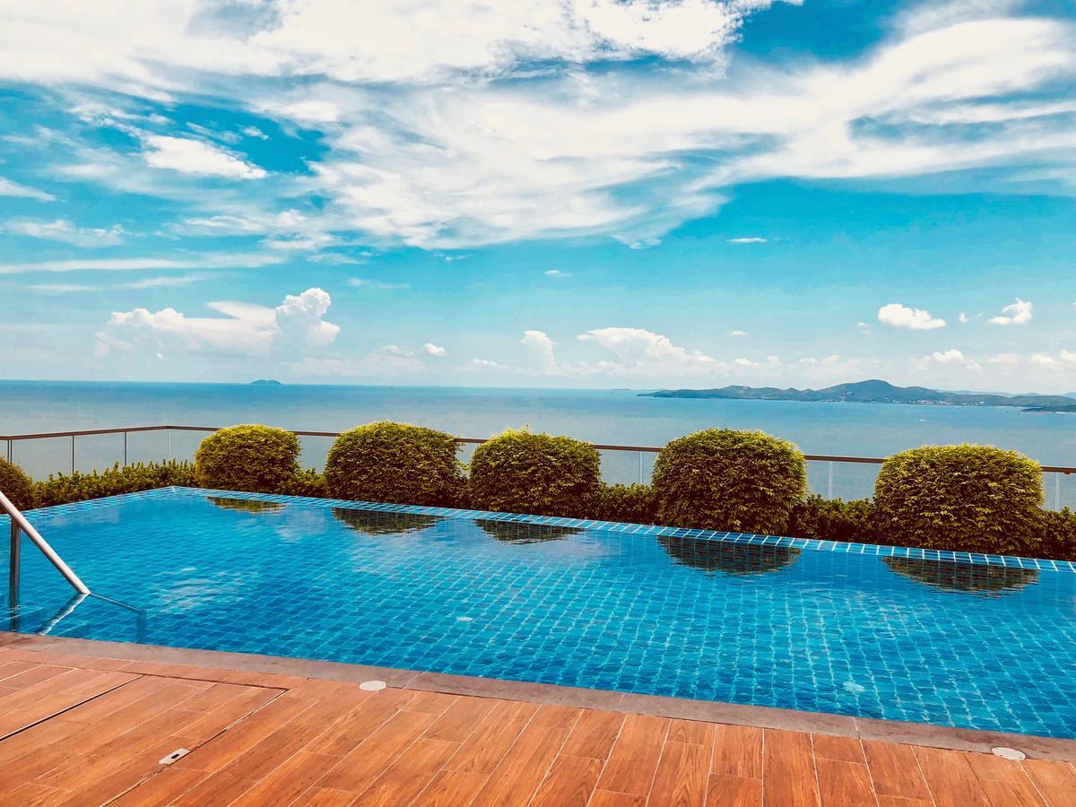The Peak Towers Pattaya 아파트 외부 사진